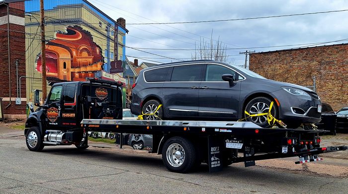 ToSoTow towing and recovery job photo 1